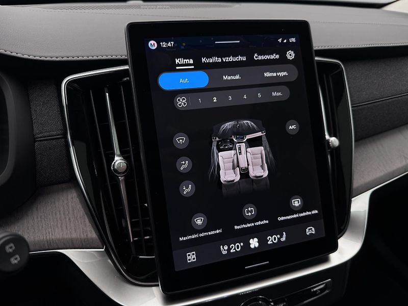 Volvo XC90 B5 AWD BRIGHT PLUS REZERVACE - fotka 49 z 55
