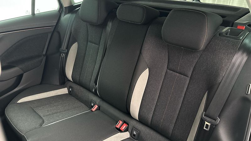 Škoda Scala 1.0 TSI Style - fotka 16 z 23