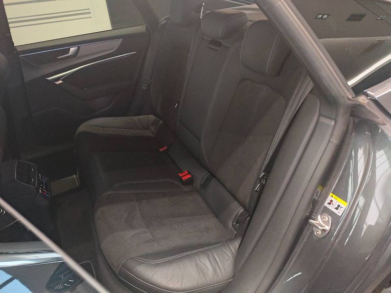 Audi A6 Allroad (2019) 55 TFSI quattro (250kW/340k) T - fotka 9 z 29