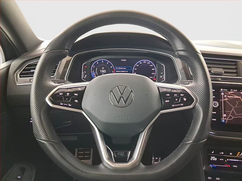 Volkswagen Tiguan (2024) 2.0 TSI - fotka 22 z 22