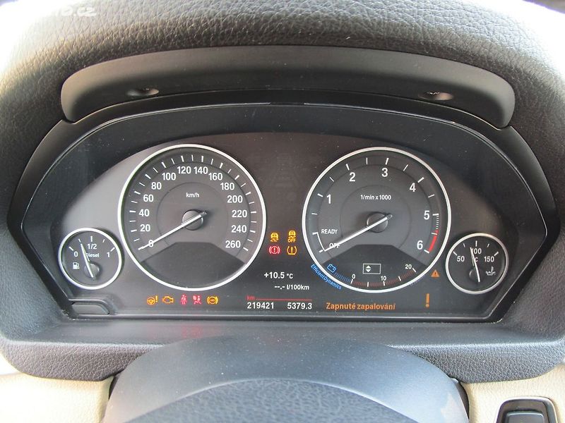 BMW Řada 3 318d-xDrive-4x4-2,0D-110KW-Fac - fotka 20 z 44