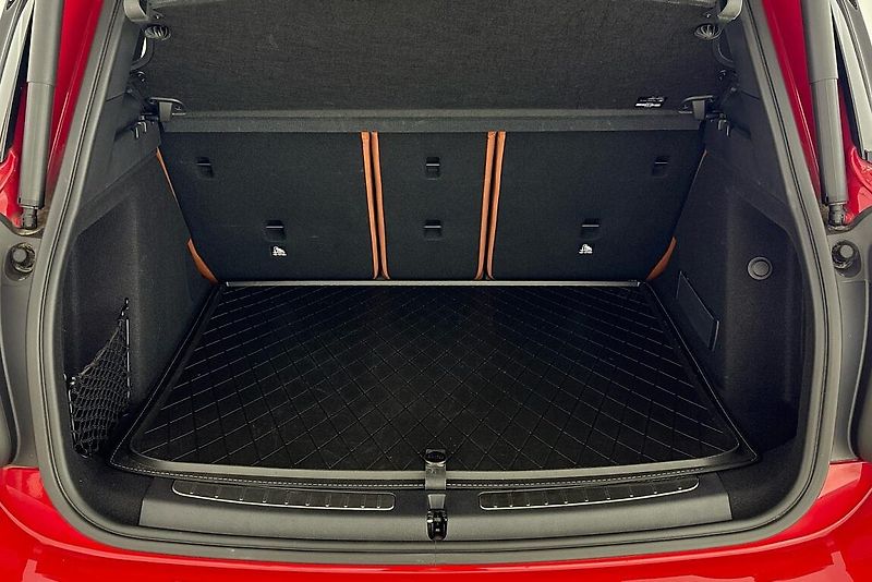 Mini Cooper S ALL4 - fotka 24 z 25
