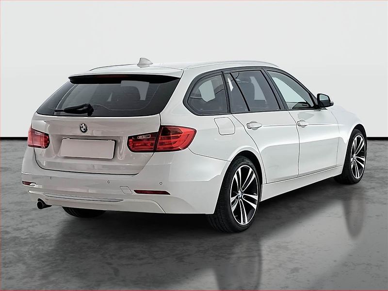 BMW Řada 3 (2014) 320 d xDrive, 4X4, Automat - fotka 5 z 23