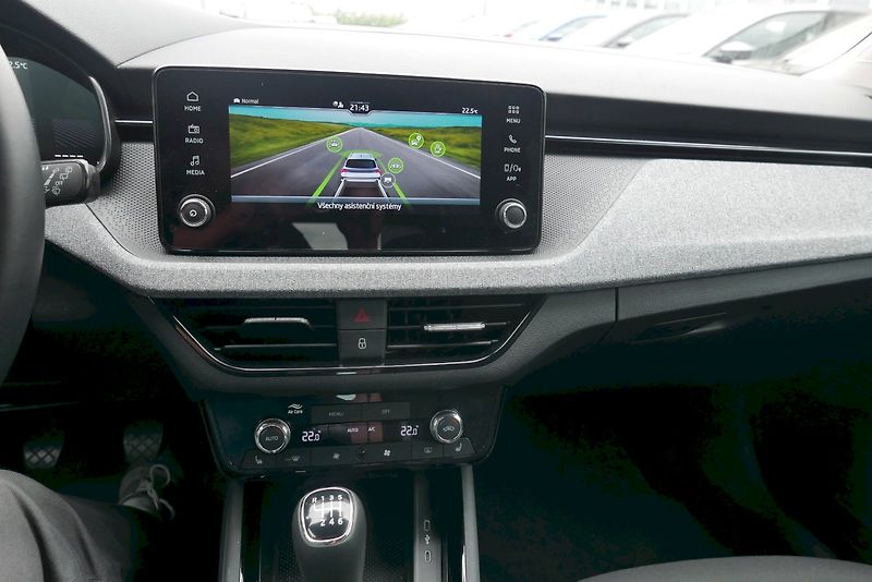 Škoda Kamiq (2025) 1.0 TSI 85 kW M6° Selection - fotka 7 z 30