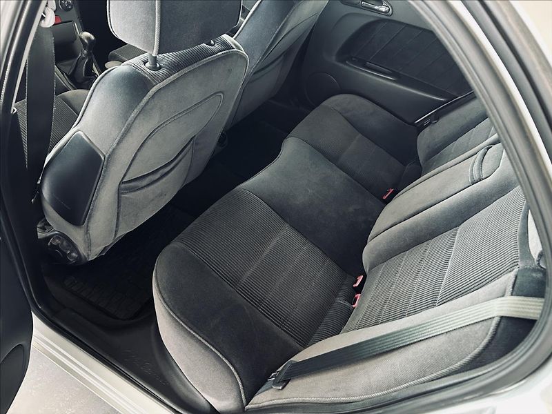 Alfa Romeo 156 2,0   16V TWIN SPARK 114kW,ČR - fotka 14 z 17