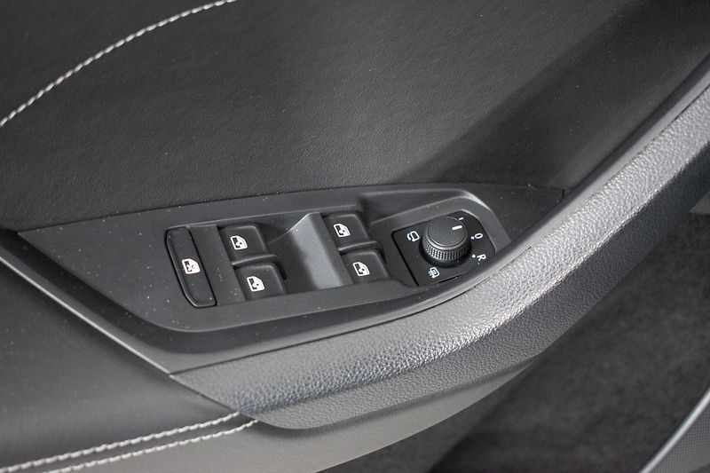 Škoda Kodiaq 2.0 TDI DSG*KAMERA*ACC*DPH - fotka 14 z 36