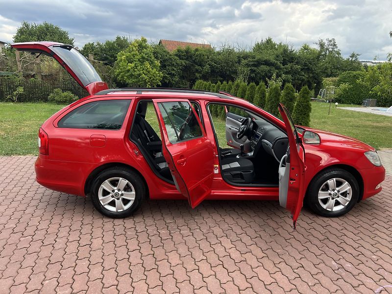 Škoda Octavia 1.2TSI 77KW,EDITION,TZ,ALU,ESP - fotka 30 z 47