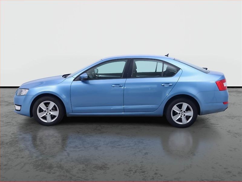Škoda Octavia (2013) 1.6 TDI, Automat, Serv.kniha - fotka 3 z 15