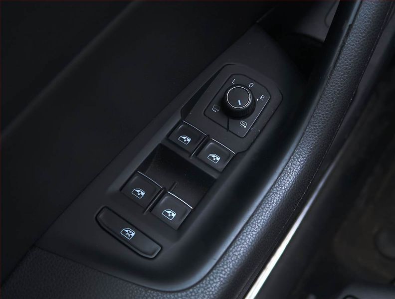 Volkswagen Passat (2017) Alltrack 2.0 TDI, 4X4 - fotka 16 z 16