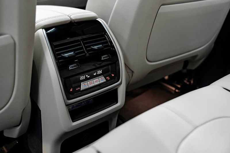 BMW X5 M50d Final edition - fotka 26 z 28