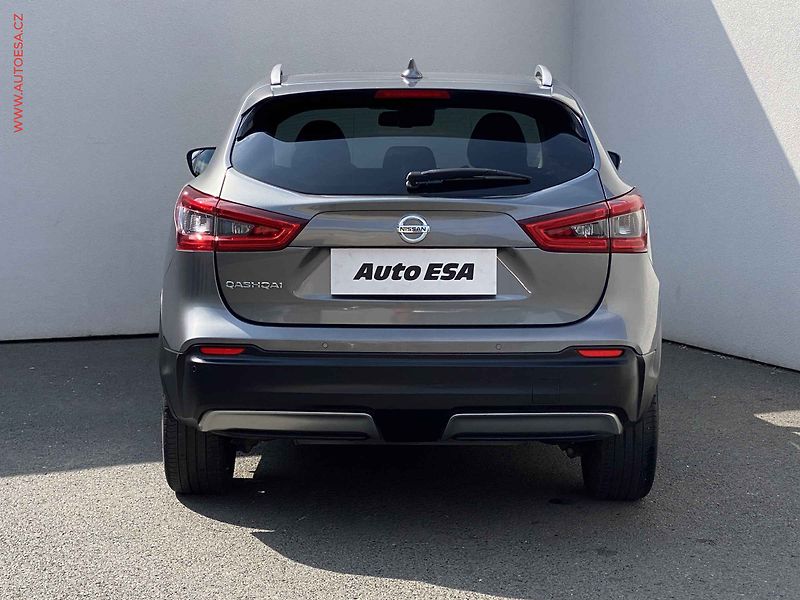 Nissan Qashqai (2019) 1.3DiG-T, N-Connecta, AT - fotka 5 z 18