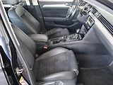 Volkswagen Passat (2017) 2.0 TDI, 4X4, Automat - náhled 9