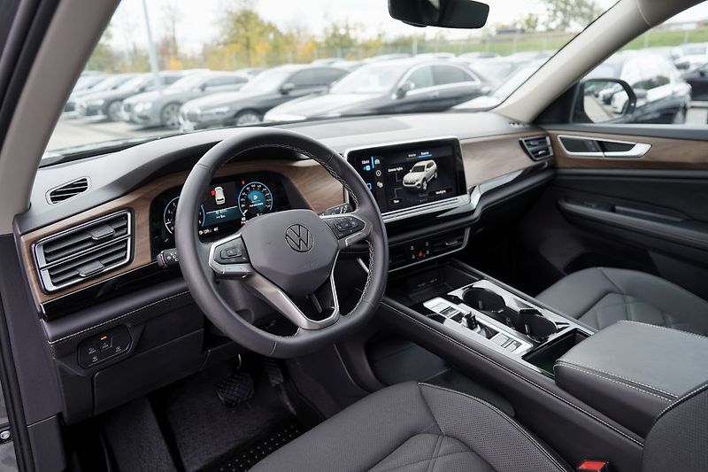 Volkswagen Atlas 2.0 TSI/automat/kůže/7 míst - fotka 23 z 49