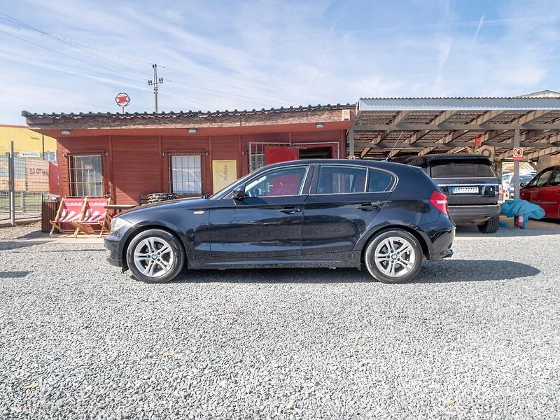 BMW Řada 1 (2010) 116i 90KW – 2x KOLA - fotka 8 z 43