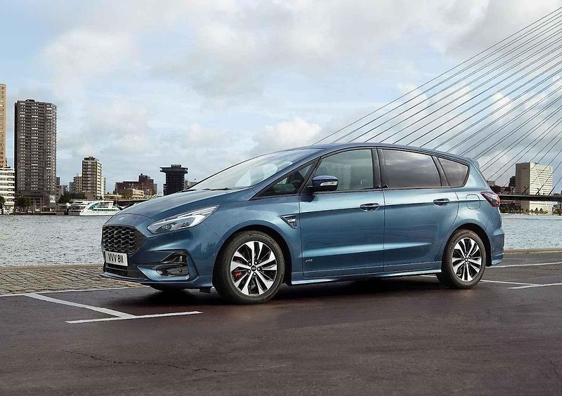 Rekordní slevy platí nyní v případě velkých MPV značky Ford
