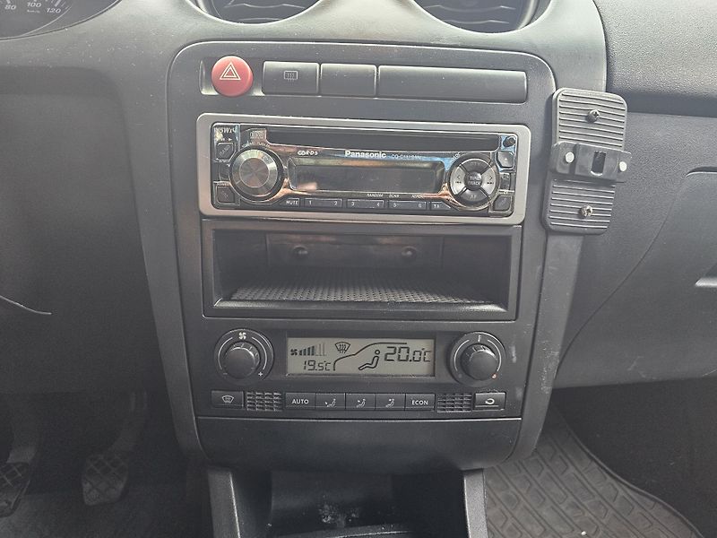 Seat Cordoba (2005) 1.2 HTP KLIMA - fotka 12 z 16