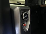 Land Rover Defender 110 D350 X-DYNAMIC HSE 1. maj. - náhled 47