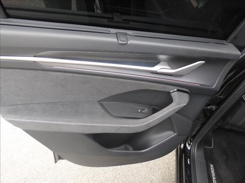 Škoda Kodiaq 2,0 TDI  SportsLine Záruka - fotka 75 z 90