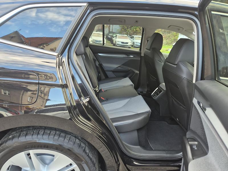 Škoda Enyaq 150kw, iV80 19ALU TZ SOH 96% - fotka 15 z 44