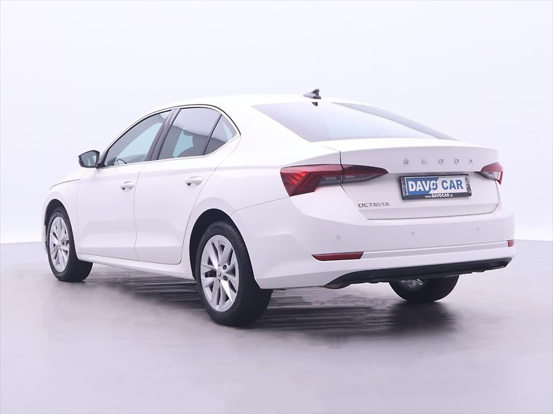 Škoda Octavia 2,0 TDI 85kW DSG Style CZ - fotka 5 z 39