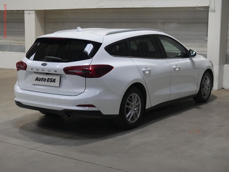 Ford Focus (2022) 1.5TDCi, 1.maj,ČR, AT, LED - fotka 4 z 19
