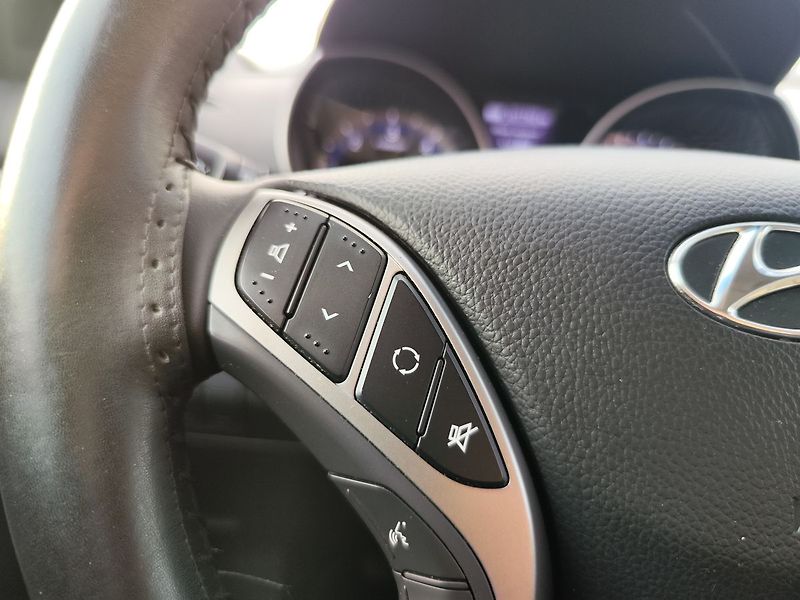 Hyundai i30 1.6 CRDi/81kW komfort - fotka 18 z 26