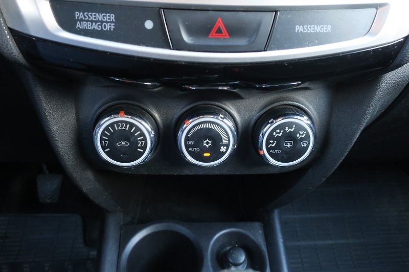 Mitsubishi ASX (2015) INTENSE+ 1.6 DI-D 4WD - fotka 28 z 50