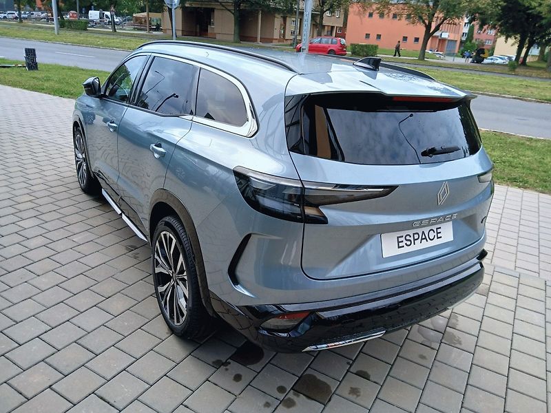 Renault Espace (2026) Iconic full Hybrid E-Tech 200 - fotka 4 z 9