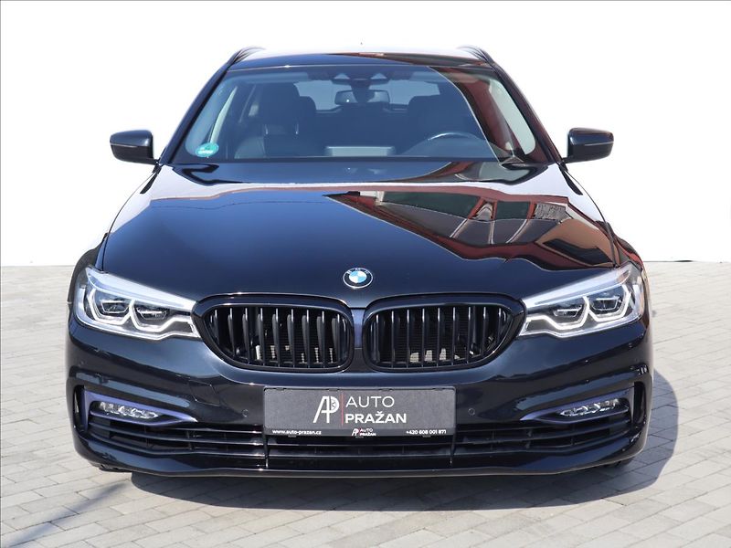 BMW Řada 5 3,0 XD SportLine Adaptive LED - fotka 2 z 45
