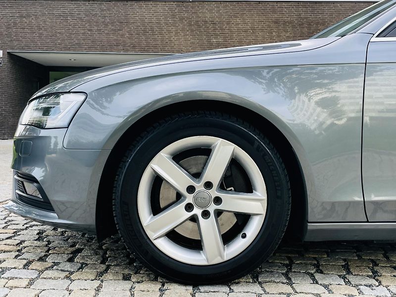 Audi A4 3.0TDI QUATTRO VÝHŘEV SERVISKA - fotka 41 z 41