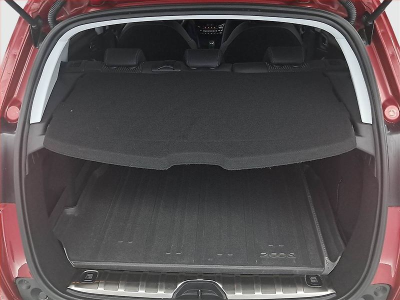 Peugeot 2008 (2018) Allure 1.2 PureTech, Automat - fotka 14 z 20