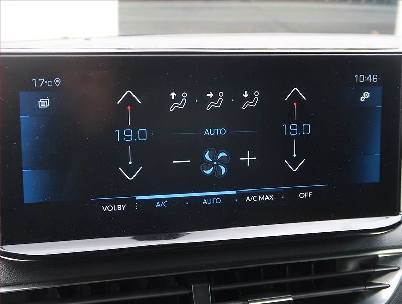 Peugeot 3008 (2022) GT 1.2 PureTech, Automat,Masáž - fotka 19 z 22