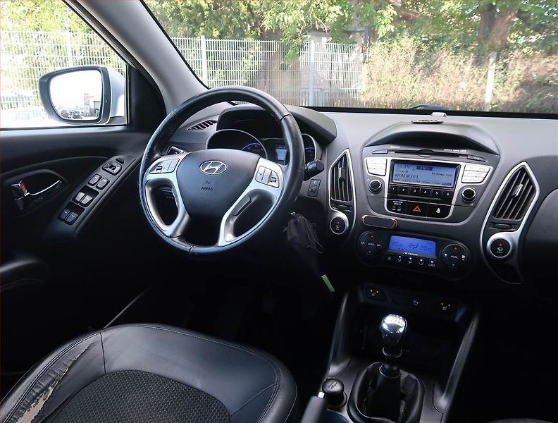 Hyundai ix35 (2012) 1.6 GDI, Tempomat - fotka 7 z 17