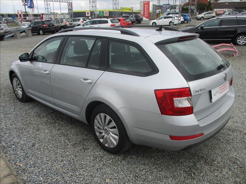 Škoda Octavia 2,0 TDI, serviska, digi klima, - fotka 7 z 49