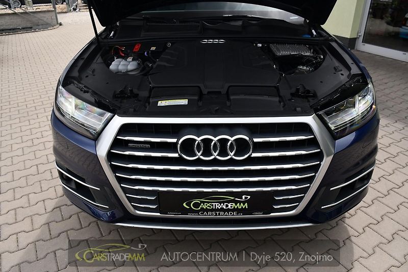 Audi Q7 3.0TDi S-LINE TAŽNÉ REZERVACE - fotka 52 z 55