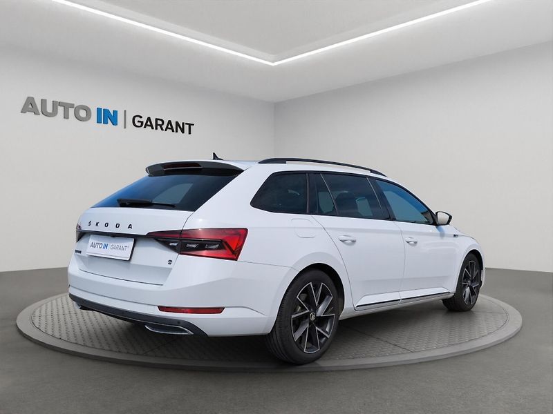 Škoda Superb (2023) SportLine 2.0 TDI 110kW DSG, Č - fotka 5 z 30