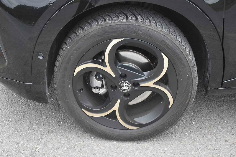 Alfa Romeo Junior je určitě vhodná pro výlety na zajímavá místa.