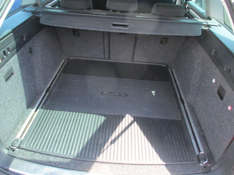 Škoda Superb (2013) combi II 4x4 2,0 TDi - fotka 9 z 11
