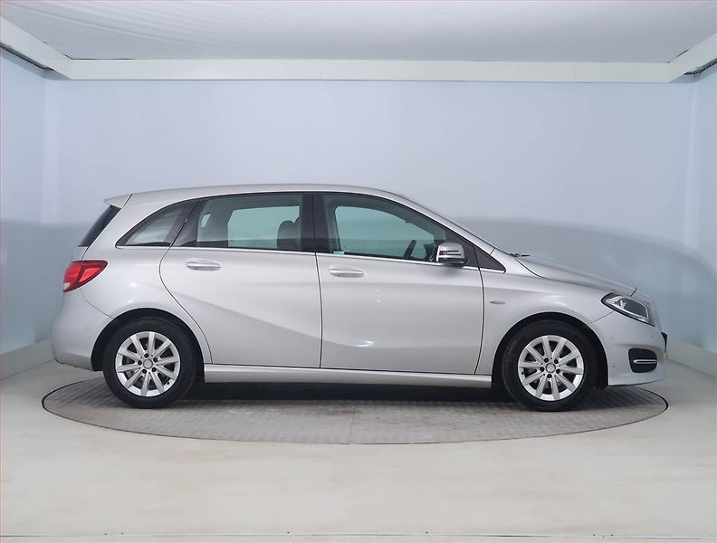 Mercedes-Benz Třídy B (2017) B 200 CDI, Serv.kniha - fotka 6 z 19