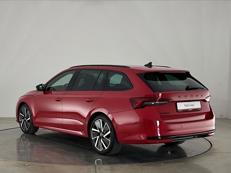 Škoda Octavia Sportline DSG - fotka 15 z 28