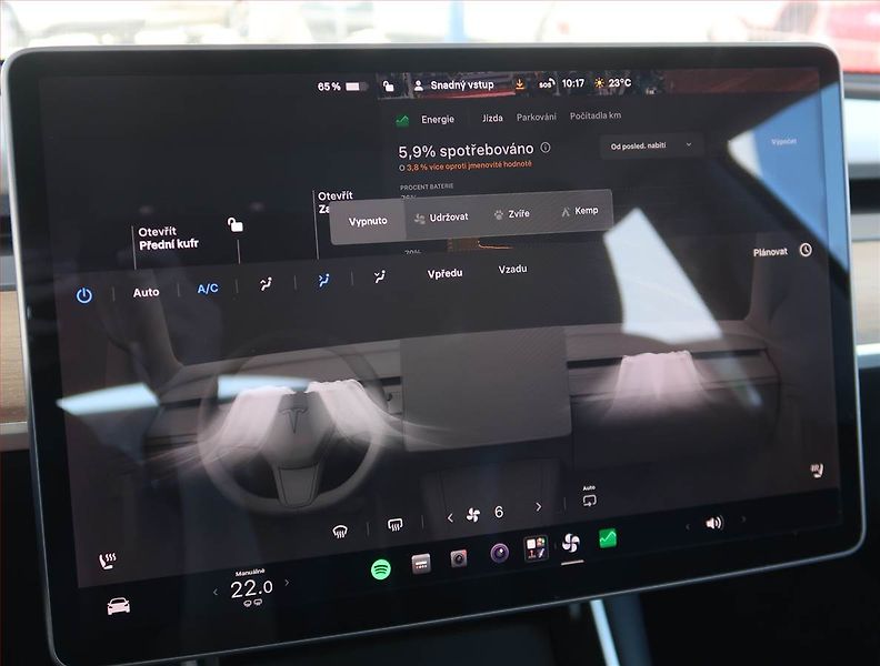 Tesla Model 3 (2019) Long Range 4WD 78kWh, SoH 75% - fotka 21 z 26