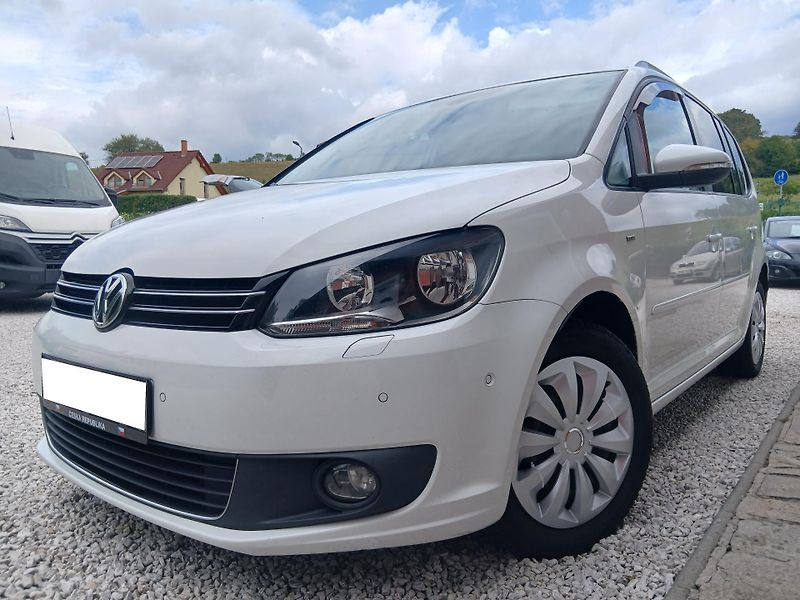 Volkswagen Touran 2.0 TDi - fotka 6 z 42