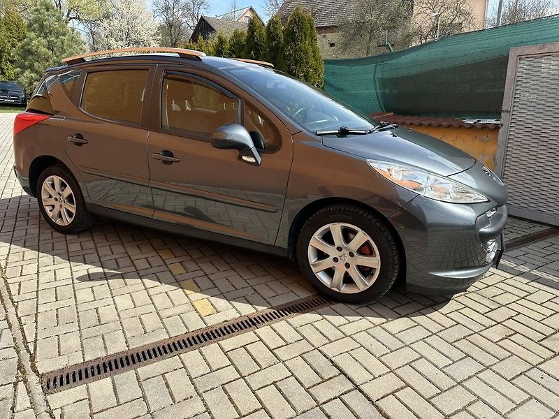 Peugeot 207 1.6i 88kW - fotka 2 z 15