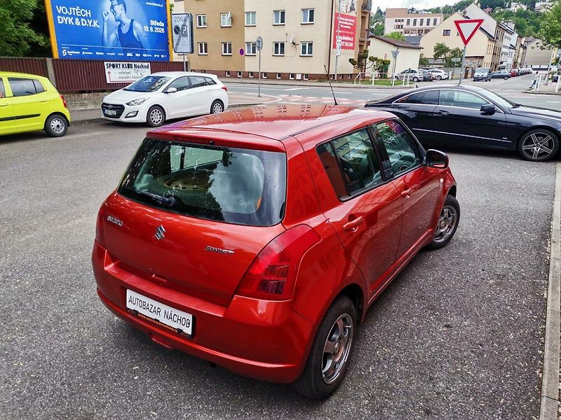 Suzuki Swift (2008) 1.3i 67kw Nové v ČR 1majiltel! - fotka 25 z 27