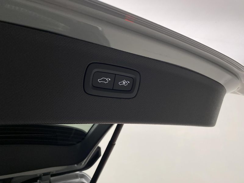 Volvo XC90 (2026) B5 AWD AUT BRIGHT PLUS 7míst - fotka 21 z 70