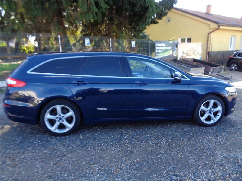 Ford Mondeo 2,0 - fotka 7 z 16