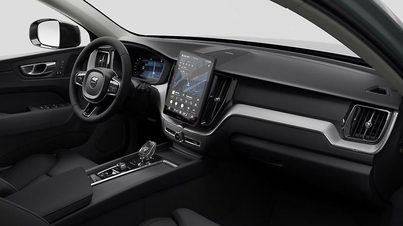 Volvo XC60 (2026) B5 AWD AUT DARK PLUS  - fotka 3 z 11