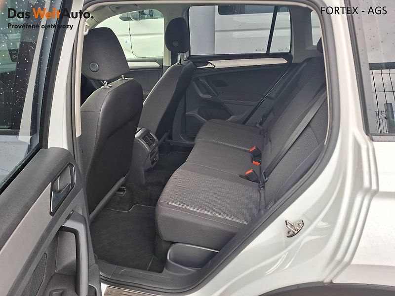 Volkswagen Tiguan (2018) 1.4 TSI,92kW,Tažné,Servis.kníž - fotka 13 z 26