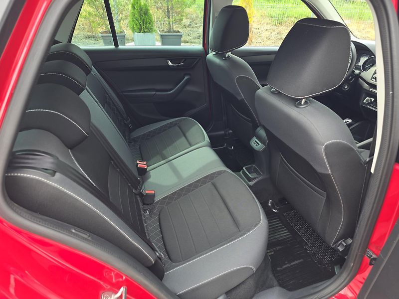 Škoda Fabia (2023) 1.0TSI 70kW STYLE ČR NOVÉ  - fotka 10 z 19