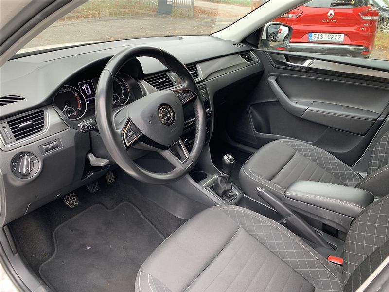 Škoda Rapid 1,0 TSI 81KW STYLE,ČR,SERVISKA - fotka 12 z 20